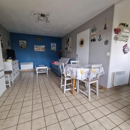 Rez-de-jardin Pres De La Cabourg