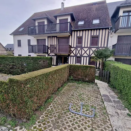Rez-de-jardin Pres De La Appartement Cabourg