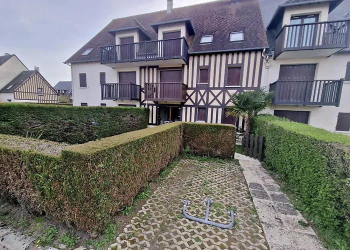 Rez-de-jardin Pres De La Apartamento Cabourg