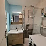 Rez-de-jardin Pres De La *